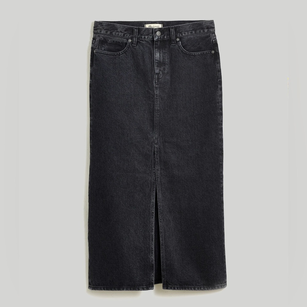 Madewell Denim Mid-Rise Maxi Skirt in Lunar Wash size 30. New without tag